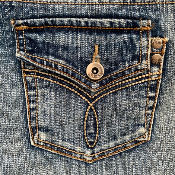 Illegal Jeans denim jean shorts size 7 - Picture 5 of 9